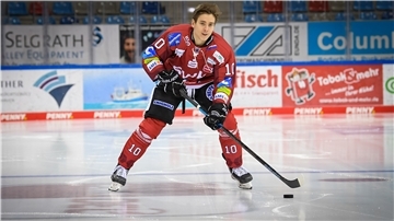 Gegen Krefeld spielte Filip Reisnecker schon beim Magantasport-Cup. Nun könnte der 19-Jährige gegen die Pinguine sein DEL-Debüt geben.
