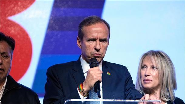 Ende der linken Ära in Bolivien: Paz gewinnt Präsidentenwahl Gegenkandidat Jorge „Tuto“ Quiroga hat die Stichwahl verloren.