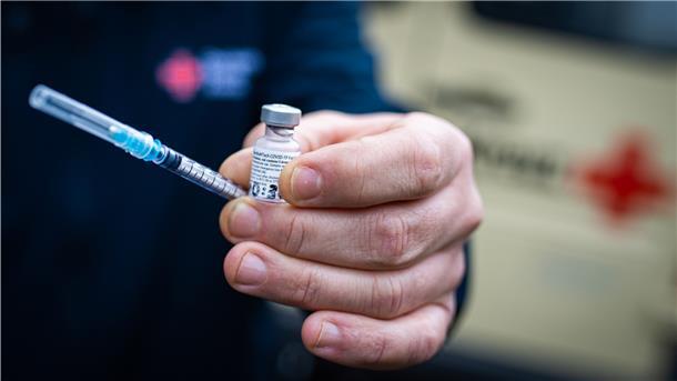 Geimpft und trotzdem infiziert: Altenheime in Schiffdorf und in Bremerhaven erleben das gerade.