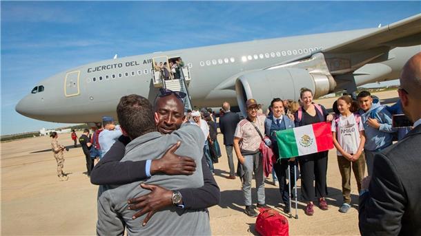 Gelandet in Madrid: Auch Spanien flog Landsleute aus dem Sudan aus.