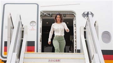 Gelandet in Tianjin: Außenministerin Annalena Baerbock.