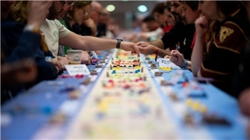 Catan-Fans knacken Weltrekord in Essener Grugahalle Genau 1.170 Spieler spielten gleichzeitig das Spiel Catan Connect.