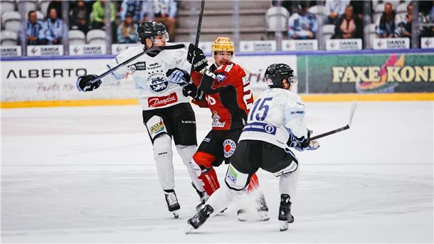 Gerade für die Youngster der Fischtown Pinguins wie Fabian Herrmann (Mitte) sind die Testspiele eine Gelegenheit, sich zu präsentieren.