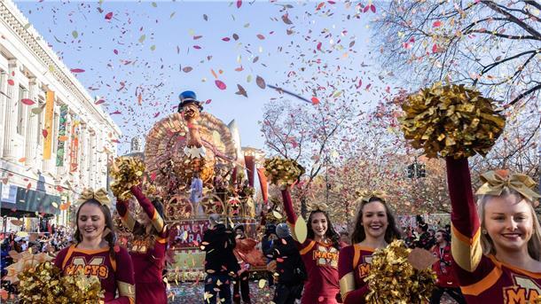 Zehntausende feiern Thanksgiving-Parade in New York Getanzt wird auch viel.