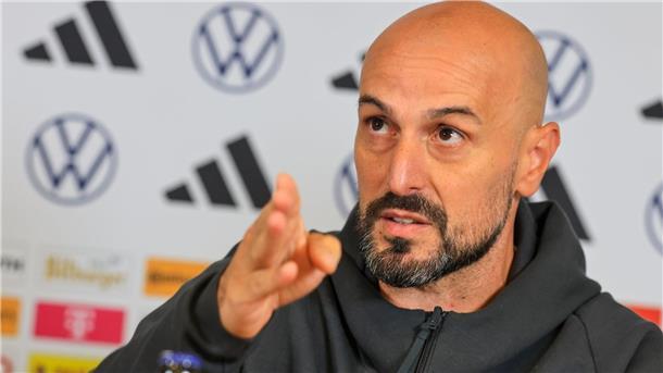 Gibt den Weg für die U21 vor: Trainer Antonio Di Salvo.