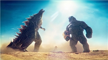 Godzilla und Kong (l-r) in einer Szene des Films „Godzilla x Kong: The New Empire“.