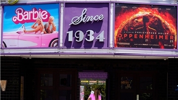 Grelle Satire und düsterer Thriller: „Barbie“ und „Oppenheimer“ haben nicht viel gemeinsam.