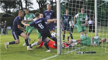 Große Aufregung in der letzten Minute der Nachspielzeit, aber am Ende setzte sich Wörpetal im ersten Pflichtspiel der Vereinsgeschichte beim TSV Karlshöfen durch.