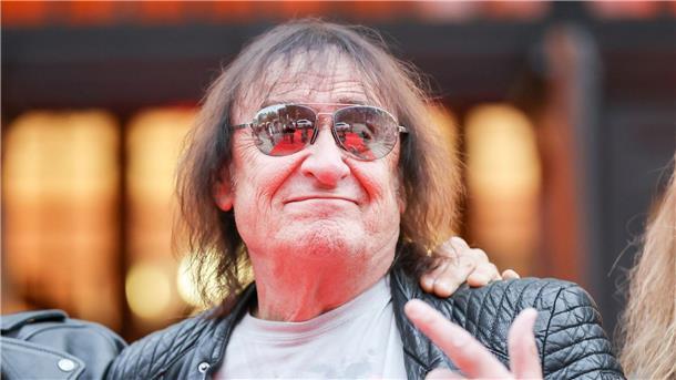Dieter „Maschine“ Birr: „Meine Welt braucht keinen Zorn“ „Große Herzen“ von Maschine ist eine Sammlung sehr persönlicher Songs.