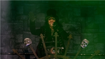 Großer Showman, großartiger Entertainer: Alice Cooper.