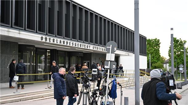 Großes Medieninteresse: „Eines der größten Staatsschutzverfahren in der Geschichte der Bundesrepublik“.