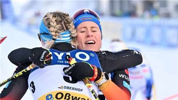 Guter Saisonstart: Langläuferinnen überzeugen in Ruka Grund zur Freude: Katharina Hennig (r) und Victoria Carl sind mit ihrem Saisonstart zufrieden.