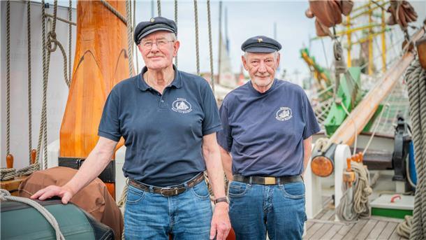 Maritime Tage in Bremerhaven: Das sind die attraktivsten Seeleute auf dem Fest (Fotos) Günter Röttger (links) und Hermann Möhlmann