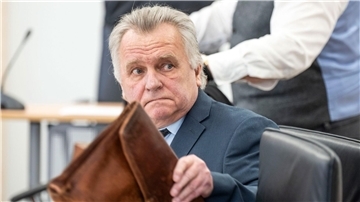 Günther Krause im Landgericht Rostock.