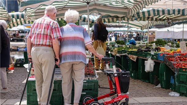 R+V-Chef: Reform privater Altersvorsorge voranbringen Gut abgesichert im Alter: Dafür sollte es aus Sicht der genossenschaftlichen Versicherungsgruppe R+V eine staatlich geförderte private Altersvorsorge geben.