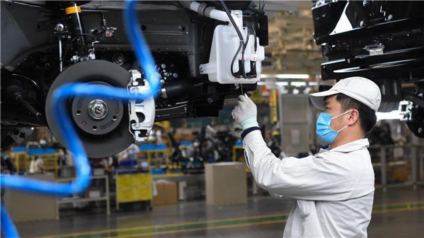 Menschenrechtler kritisieren Autobauer in China Haben Hersteller es versäumt, das Risiko der Zwangsarbeit in ihren Aluminium-Lieferketten zu minimieren? (Symbolbild)