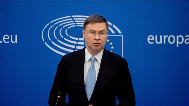 EU-Kommission will digitalen Euro - und Bargeld „Hätten wir beide Optionen - Euro-Bargeld und einen digitalen Euro -, so könnten alle frei wählen, wie sie bezahlen möchten“: Valdis Dombrovskis.