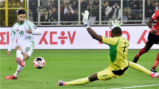 Dank Wolfsburgs Amoura: Algerien zum fünften Mal bei der WM Half Algerien entscheidend mit in der WM-Qualifikation: der Wolfsburger Mohamed Amoura (Archivbild)