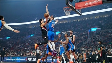 Hartenstein (rechts) und OKC wurden in Portland bis zur letzten Sekunde gefordert - und verloren erstmals.