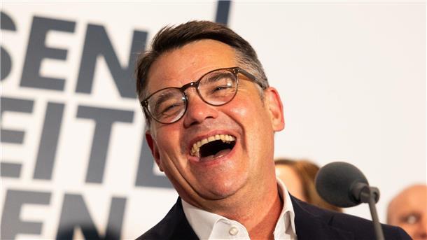 Hat als Wahlsieger Grund zur Freude: Boris Rhein (CDU), Ministerpräsident von Hessen.