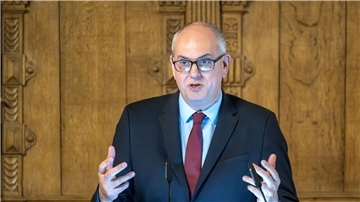 Hat den Vorsitz der Kommission: Andreas Bovenschulte (SPD), Bürgermeister von Bremen.