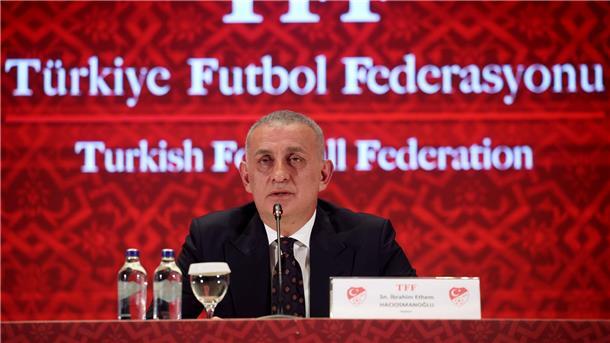 Medien: Wettskandal im türkischen Fußball weitet sich aus Hat Grund zur Sorge: Ibrahim Haciosmanoglu, Präsident des türkischen Fußballverbands.