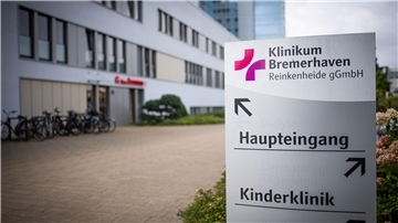 Haupteingang des städtischen Klinikums Reinkenheide Ende August 2023. 