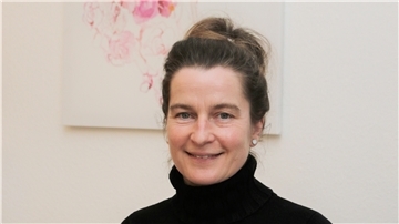 Hebamme und Familienhebamme Heike Kastner steht mit Rat zur Seite.