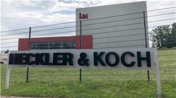 Heckler & Koch wurde erst 1949 gegründet. Mit der Frage, was ihre Gründer davor getan hatten, beschäftigte sich die Firma jahrzehntelang nicht.