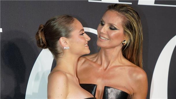 Vom „Pizza Face“ zur „Model-Mama“: Heidi Klum wird 50 Heidi Klum (r) hat ihre Tochter Leni mit der Leidenschaft fürs Model offenbar angesteckt.