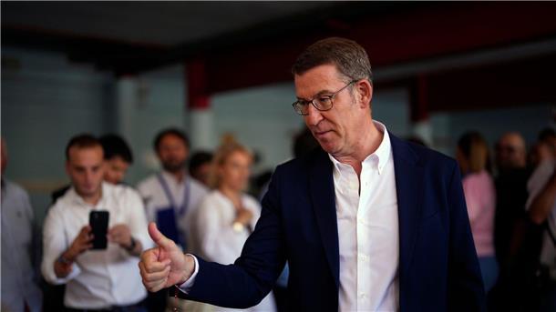 Machtwechsel möglich: Spanien wählt neues Parlament Herausforderer Alberto Núñez Feijóo ist Vorsitzender der konservativen Volkspartei.