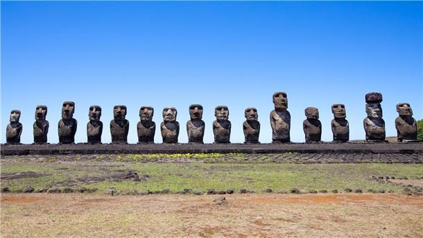 Heute gehört die Pazifikinsel zu Chile, auch wenn dessen Küste etwa 3.500 Kilometer entfernt liegt.