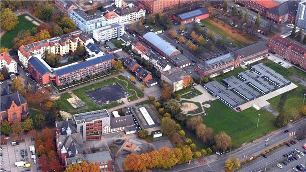 Schulen, Flugplatz, XXL-Halle: Das sind Bremerhavens Baustellen von oben Luftbild