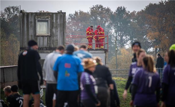 Hindernislauf "Trail Relay": Massenstart und Lauf auf langer und kürzerer Distan...