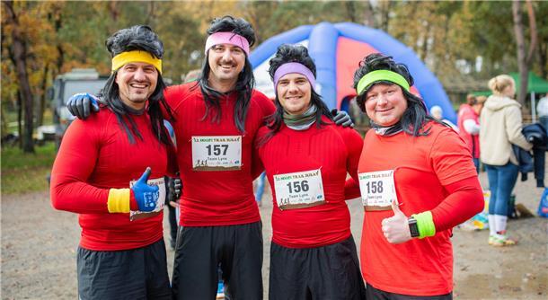 Hindernislauf "Trail Relay": Massenstart und Lauf auf langer und kürzerer Distan...