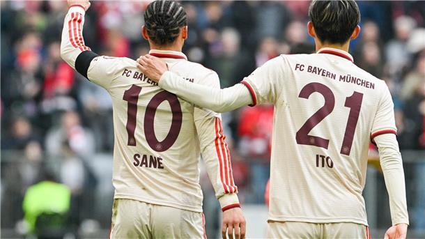 Nächstes Kapitel im Davies-Zoff: Dreesen fordert Antworten Hiroki Ito (r) musste verletzt vom Feld.