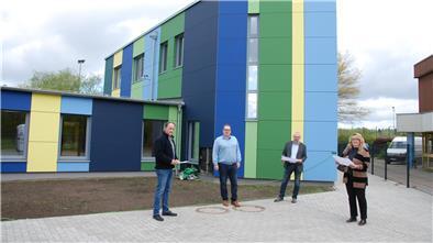 Hochmodern und augenfällig in der Optik: Die neue Kindertagesstätte am Nordeschweg in Langen.