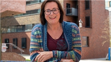 Prof  Katharina Theis-Bröhl 
