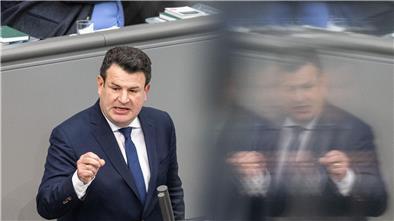 Hubertus Heil (SPD) will mehr Geld für das Bürgergeld ausgeben.
