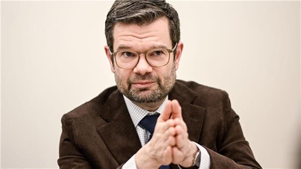 „Ich glaube, das Wichtigste ist, dass jedwede Ausübung von Zwang gegen die Frau sozusagen unterbunden werden muss, auch mit Mitteln des Strafrechts“: Justizminister Marco Buschmann.