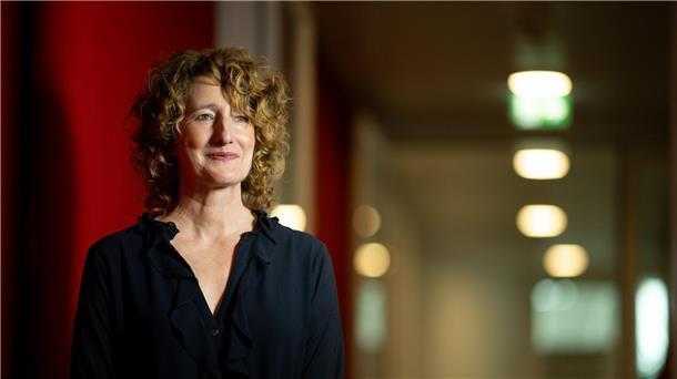 Tuttle will „größere Filmtitel“ zurückgewinnen „Ich glaube, Filmemacher von außerhalb verstehen nicht ganz die Sensibilität, wenn es um die Frage geht, wie man Antisemitismus hier in Deutschland interpretiert“, sagt die Intendantin der Berlinale.