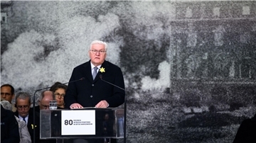 „Ich stehe heute vor Ihnen und bitte um Vergebung für die Verbrechen, die Deutsche hier begangen haben“: Bundespräsident Frank-Walter Steinmeier in Warschau.