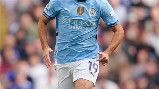 Ilkay Gündogan wird gegen Ipswich Town eingewechselt.
