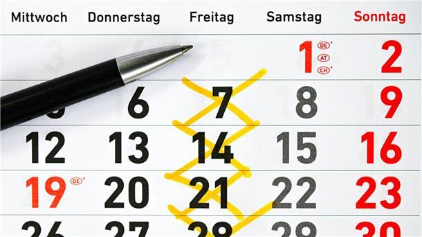Im Arbeitszeitmodell der Vier-Tage-Woche könnte der Freitag als Arbeitstag wegfallen. (Symbolbild)