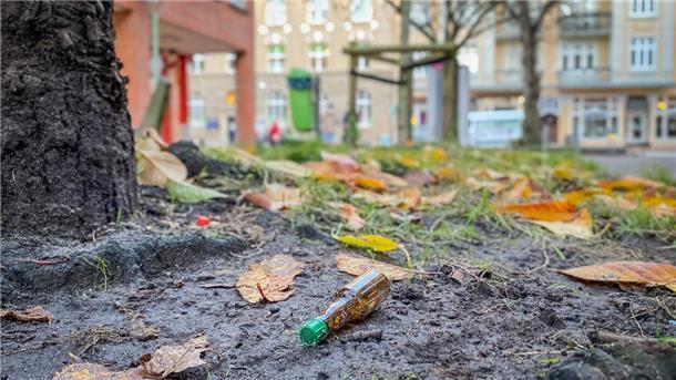 Im Blickpunkt: Der Platz zwischen Penny-Markt und Arbeiterwohlfahrt-Geschäftsstelle in der Hafenstraße ist immer wieder in den Schlagzeilen. 