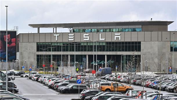 Tesla-Erweiterung stößt bei Bürgern auf Ablehnung Im brandenburgischen Grünheide gab es eine Bürgerbefragung über die Pläne des Autobauers Tesla zur Erweiterung des Fabrikgeländes.