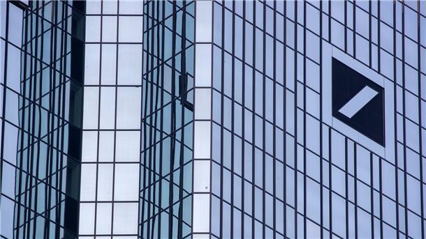 Postbank-Probleme kosten Deutsche Bank viele Millionen Im dritten Quartal verzeichnet die Deutsche Bank einen Gewinnrückgang.