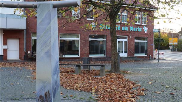 Wieder etwas Neues: Es geht weiter in der Langen Straße Im ehemaligen Ratscafé sollte bereits Anfang Januar ein Bistro eröffnen. Weil sich letztendlich doch dazu entschieden wurde, mehr umzubauen, müssen sich die Zevener noch etwas gedulden.