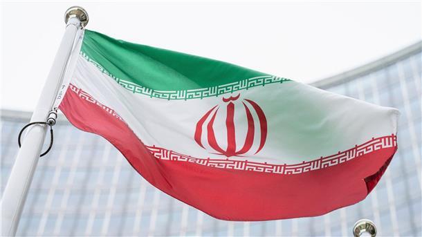 Besorgnis um inhaftierten Iraner im Hungerstreik Im Iran werden immer wieder politische Gegner inhaftiert - der Arzt Farhad Meysami protestiert mit einem Hungerstreik dagegen.
