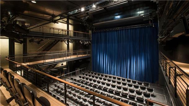 Jonas Lüscher erhält einen der wichtigsten Literaturpreise Im Kleinen Haus des Staatstheaters Braunschweig wird im November der Wilhelm-Raabe-Literaturpreis an Jonas Lüscher verliehen.